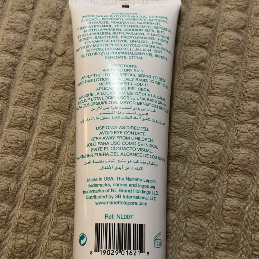 ⚠️ 5/25$ Nanette Lepore perfumed body lotion 6.8 fl oz - Picture 4 of 6